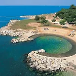 Valamar Isabella Castle